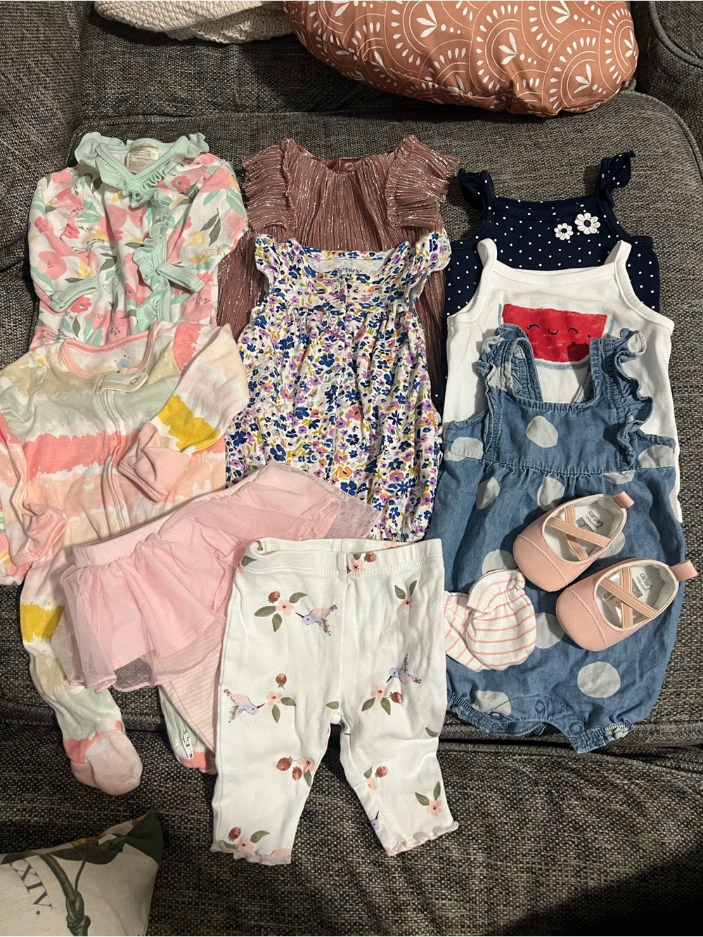 Bundle of Baby Girl Clothing Lot Size Newborn 0-3 months